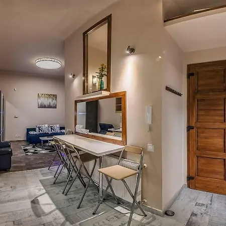 Lejlighed ☼ A Private In Raday Street? Yes, Please! ☼